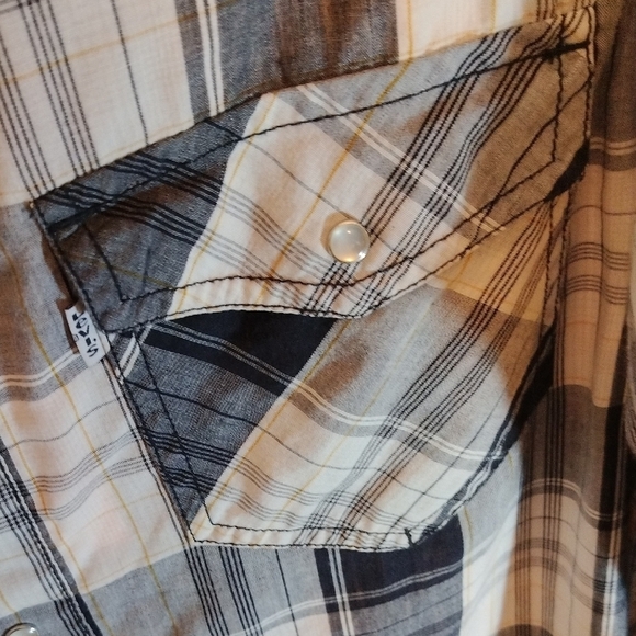 Levi's Blue and White Plaid Casual Button Down Shirt - Picture 4 of 5